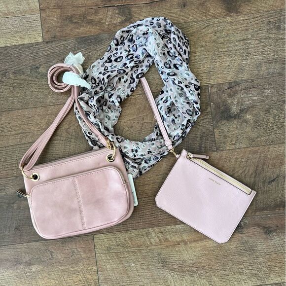 😊 3/$30 
Anne Klein Wristlet, Pretty Pink 3pcs: Scarf & Crossbody NWOT - Picture 2 of 11